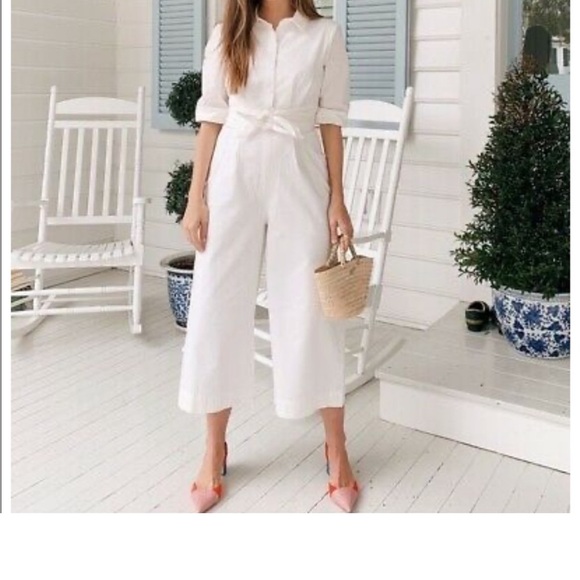 The perfect white classy jumpsuit - Picture 1 of 3